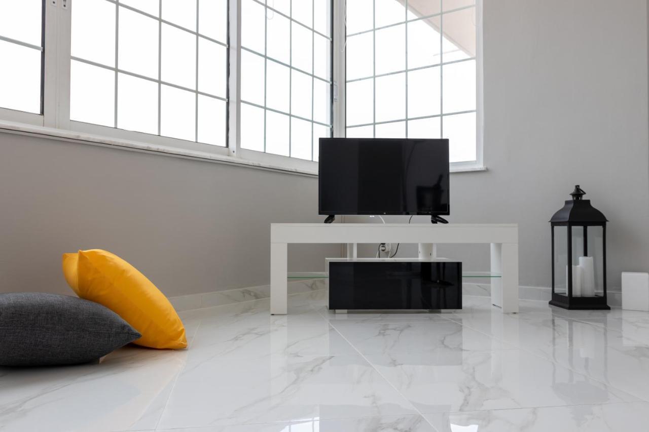Z5 Sky Sparta Apartment Екстер'єр фото